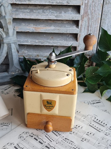 Ancien moulin cafe - ancien, en